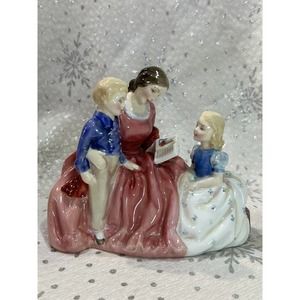 Vintage Royal Doulton, “Bedtime Story”, HN1059, Figurine Excellent Cond, 1949